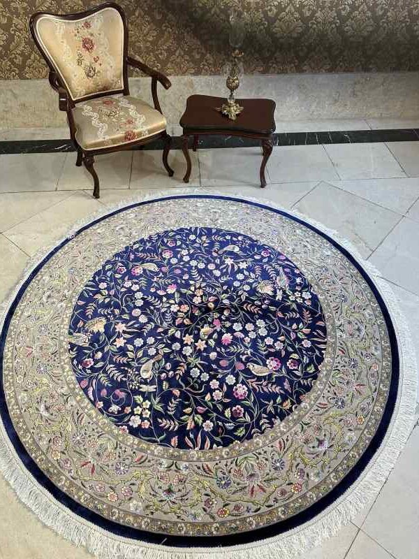 Tappeto rotondo in lana e seta Eden's Bloom Navy Botanical